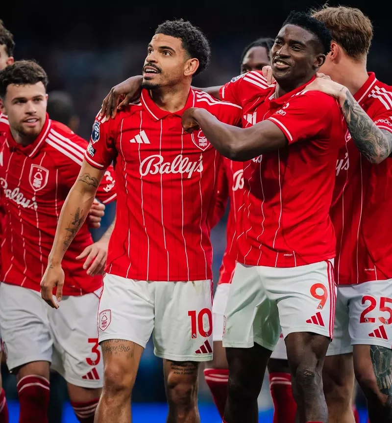 Phong độ của Nottingham vs Newcastle đối lập nhau